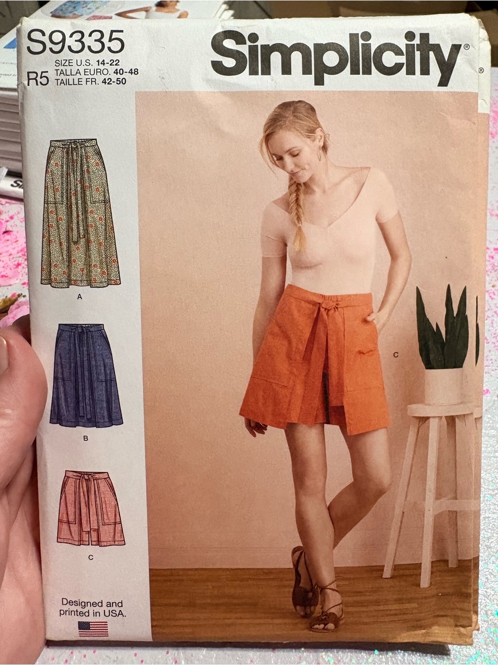 BN UNCUT SIMPLICITY 9335 R5 PLUS SIZE SHORTS SKORTS SKIRTS SEWING PATTERNS